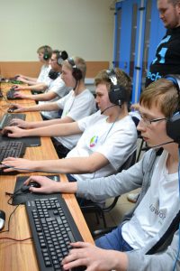 Technik informatyk E-SPORT