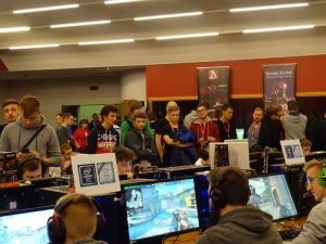 Technik informatyk E-SPORT