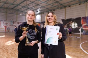Badminton drużynowy