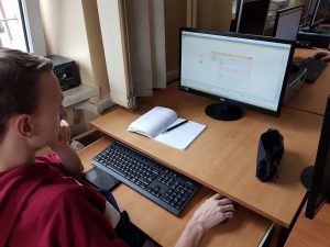 Technik informatyk E-SPORT